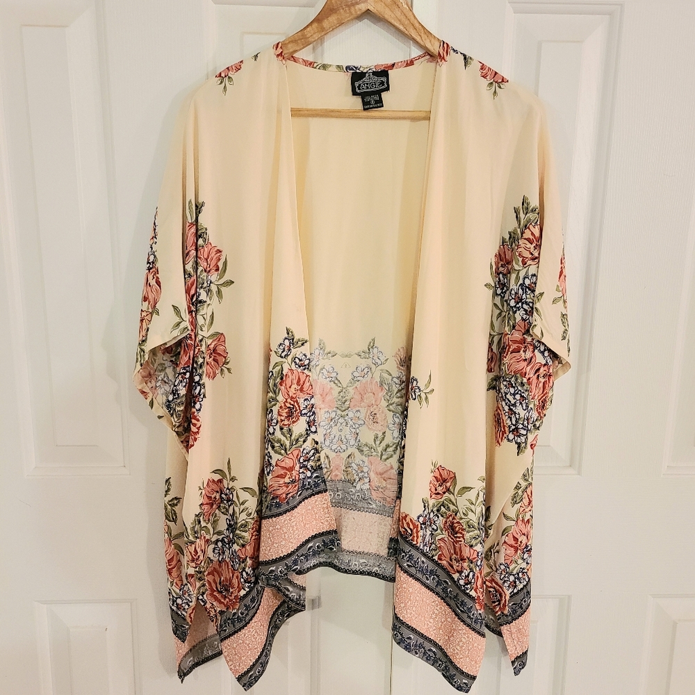Angie Floral print Kimono size S